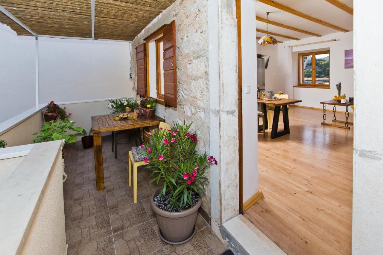 Sparrow Nest Hvar Hvar Town Exterior photo